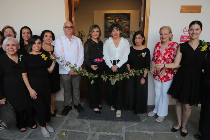 Inauguran exposición “Arte y Flores creación y naturaleza”
