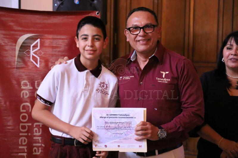 Premian a ganadores de la Segunda Edición del Concurso «Cómic 911: Lo Recuerdo, Lo Uso, Lo Cuido»