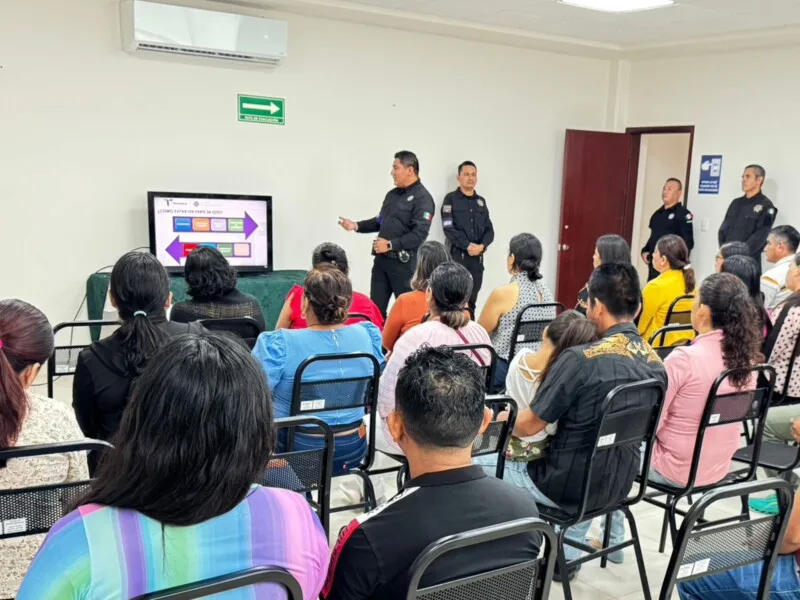 Guardia Estatal de Género imparte plática informativa a personal de SEDENA