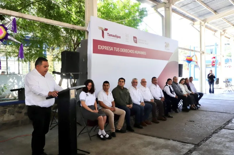 Realizan SEBIEN y Preparatoria Federalizada N° 1 feria «Expresa tus Derechos Humanos»