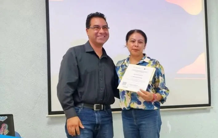 Presenta profesor de la Universidad Politécnica de Victoria ponencia sobre la Neuro Evolución de la Inteligencia Artificial