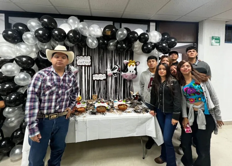 Organizan estudiantes de la Universidad Tecnológica de Nuevo Laredo muestra gastronómica tamaulipeca