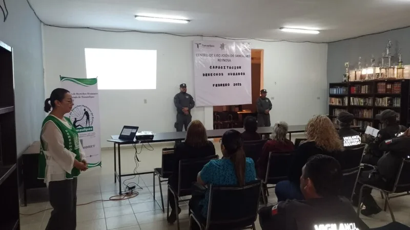 Recibe CEDES capacitación en materia de derechos humanos