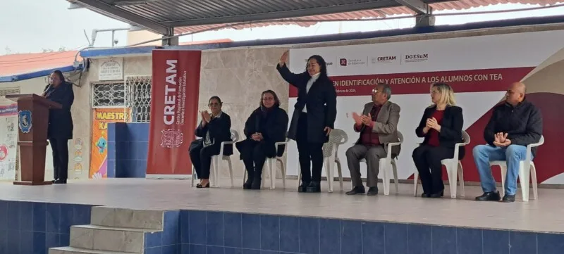 Capacita CRETAM a docentes sobre la atención del Trastorno del Espectro Autista