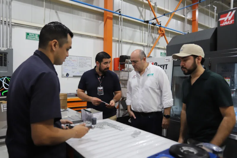 Fortalece UTTN formación profesional mediante convenio con empresas del sector productivo