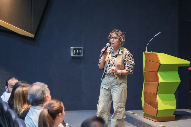 Afina SEBIEN entrega de apoyos sociales