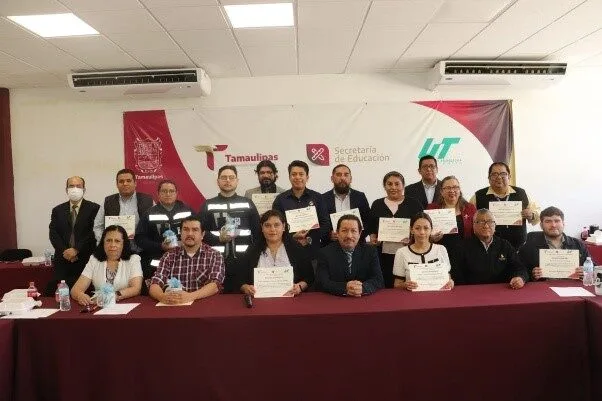 Imparte Universidad Tecnológica de Altamira taller a profesionistas en energía y desarrollo sostenible