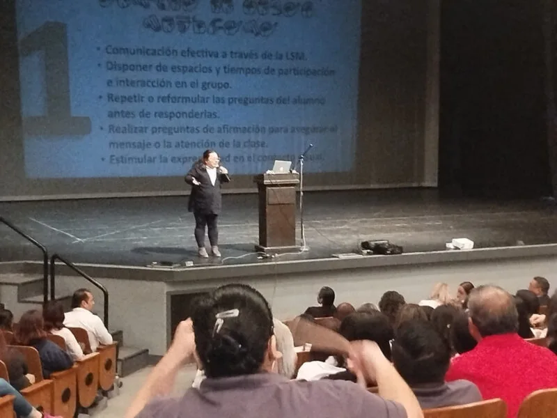 Impulsa UTTN accesibilidad con tecnología e inclusión