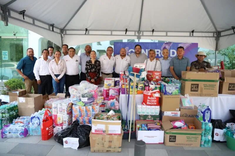 Entrega Secretaría General de Gobierno alimentos y productos de limpieza para familias afectadas por lluvias en la zona fronteriza