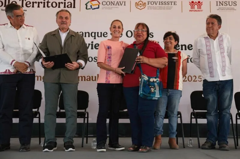 En Tamaulipas presidenta Claudia Sheinbaum arranca Programa de Vivienda para el Bienestar con la construcción de 48 mil viviendas; Infonavit inicia entrega de las primeras 2 mil 800 escrituras