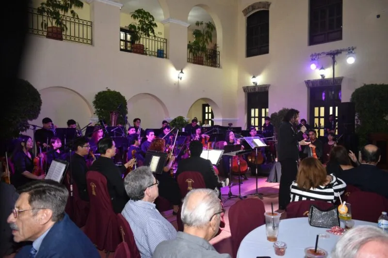 Fortalece Colegio de San Juan Siglo XXI vinculación con la sociedad