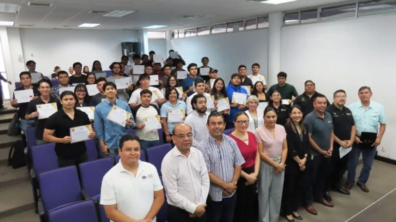 Obtienen estudiantes de la UPV certificaciones internacionales