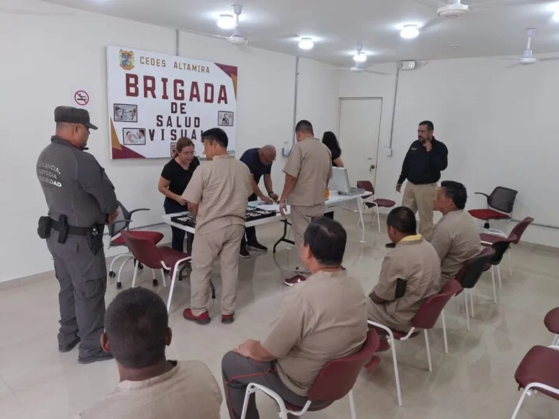 Reciben lentes PPLs del CEDES Altamira