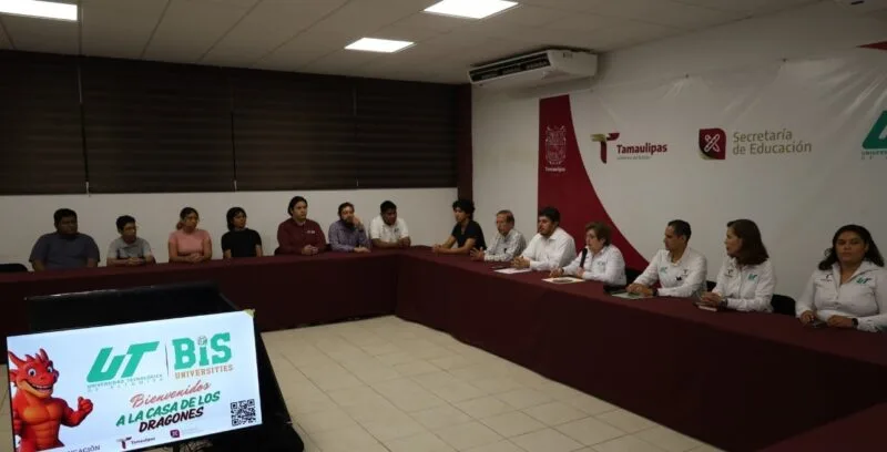 Realiza Universidad Tecnológica de Altamira segunda entrega de becas alimenticias