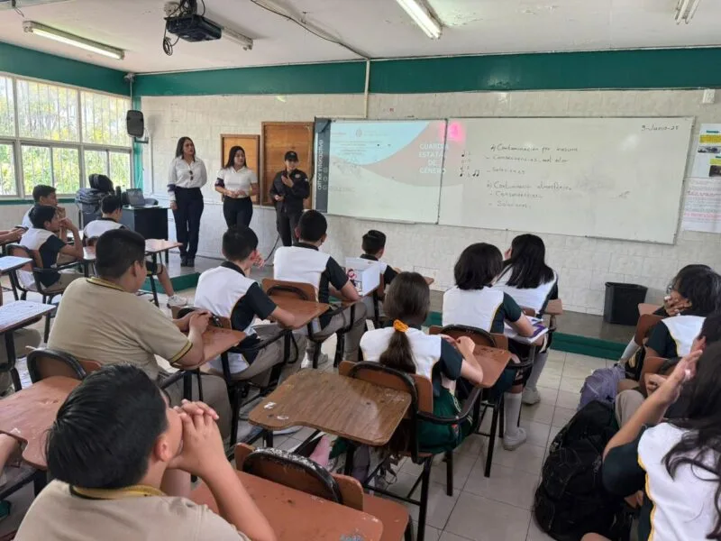 Previenen acoso escolar y cibernético en estudiantes de secundaria
