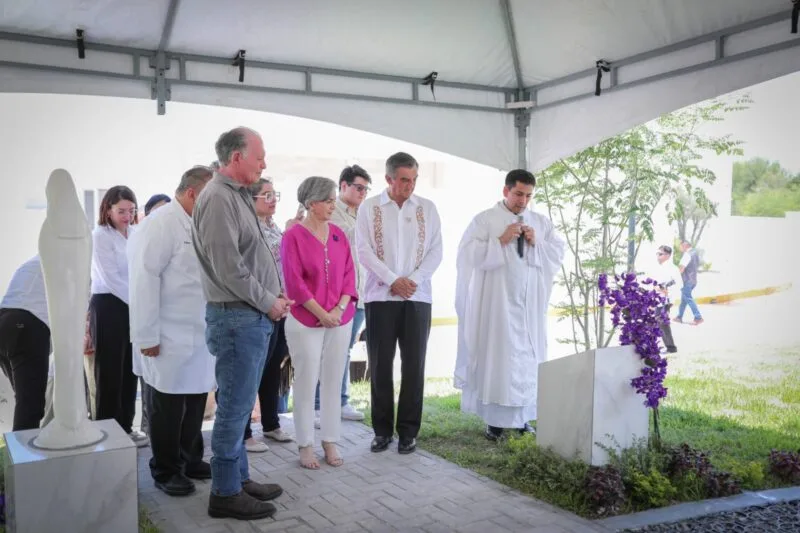 Entregan Américo y María de Villarreal la segunda etapa de la remodelación de Casa San Antonio