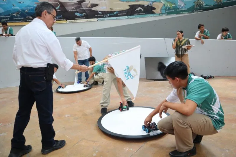 Impulsa CONALEP a estudiantes en las ciencias con Expo Emprendedores y Concurso de Robótica 2025