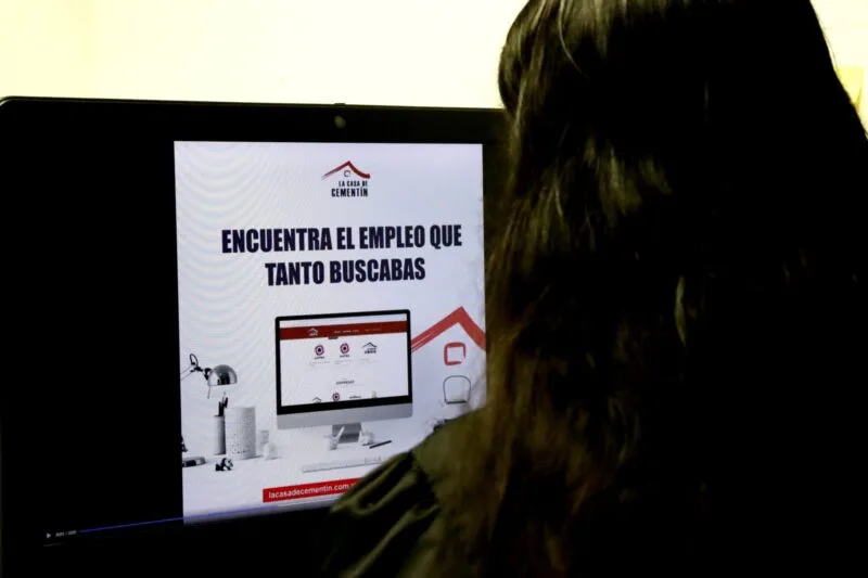 Exhorta Guardia Estatal Cibernética a verificar vacantes de teletrabajo para prevenir robo de identidad