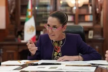 Dialogando.- Graduaciones de la UNT