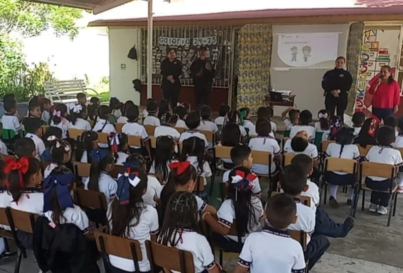 Previene Guardia Estatal de Género violencia en planteles de educación básica de Tampico