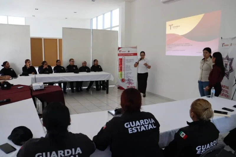 Recibe personal de la UMEAV capacitación en perspectiva de género