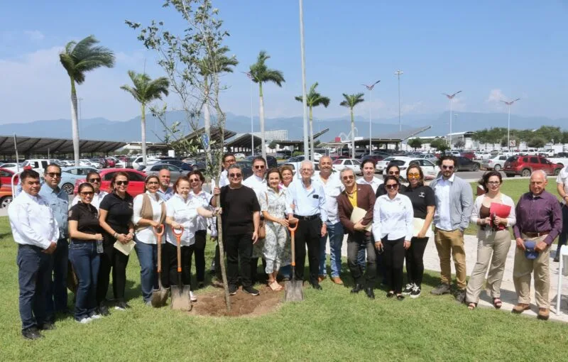 Fomenta SEDUMA reforestación con visión sostenible en el Parque Bicentenario