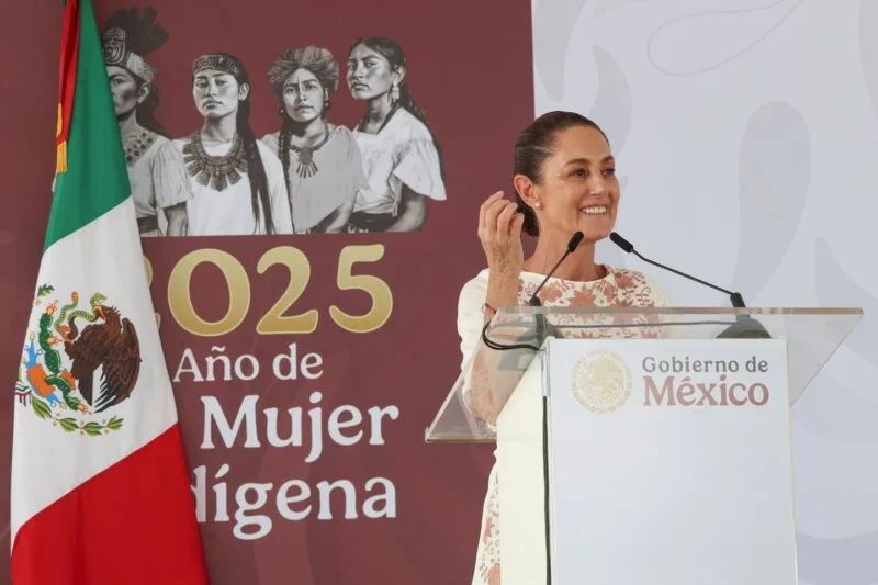 Dialogando.- ​​ Semana de mucho trabaj