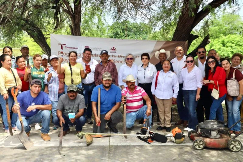 Lleva SEBIEN apoyos en tinacos y empleo temporal a Aldama