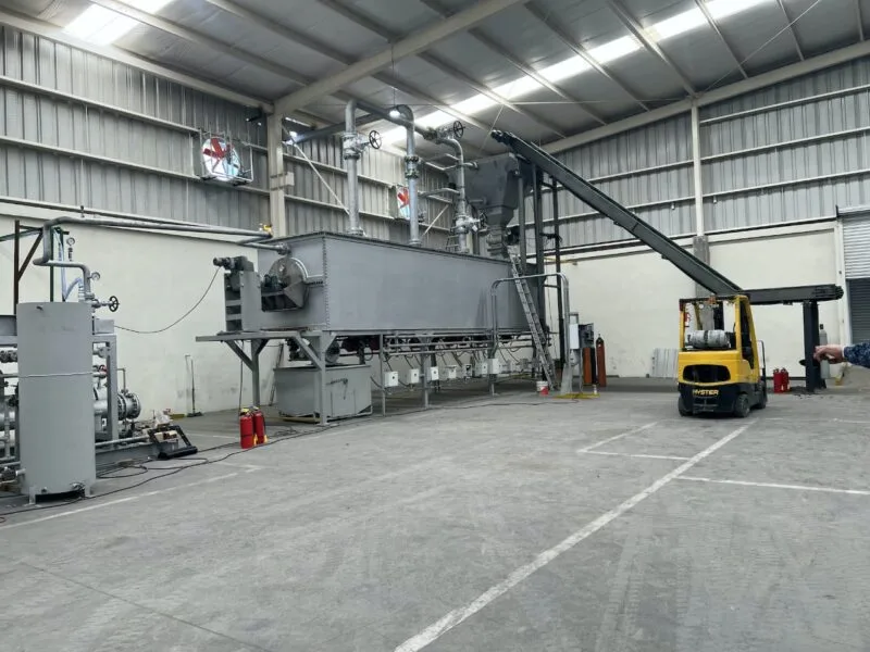 Impulsa SEDUMA proyecto ambiental contra llantas en desuso