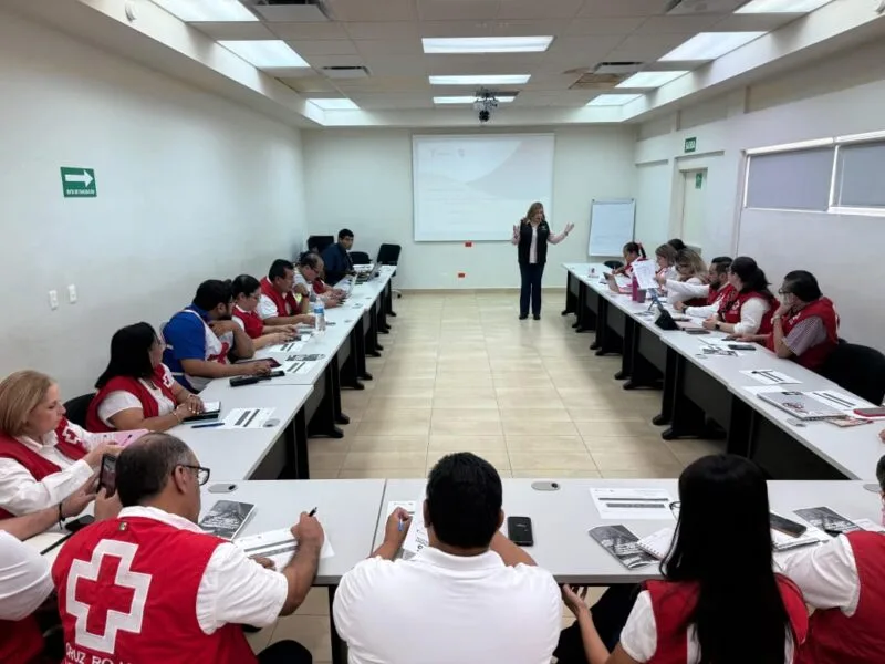 Capacita Secretaría del Trabajo a personal de la Cruz Roja en Tampico en materia de seguridad e higiene laboral