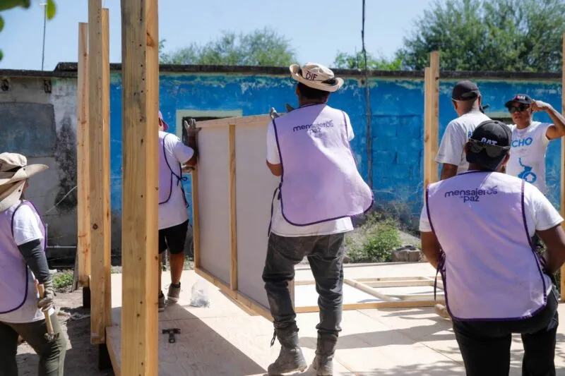 Continúan DIF Tamaulipas, INJUVE y TECHO construyendo vivienda progresiva para población vulnerable
