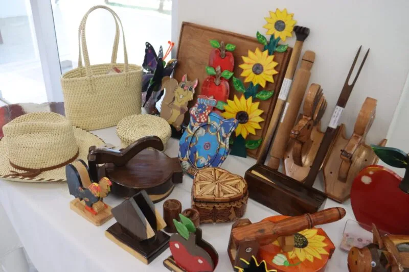 Apoya SSPT reinserción social de PPLs con venta permanente de productos elaborados en CEDES