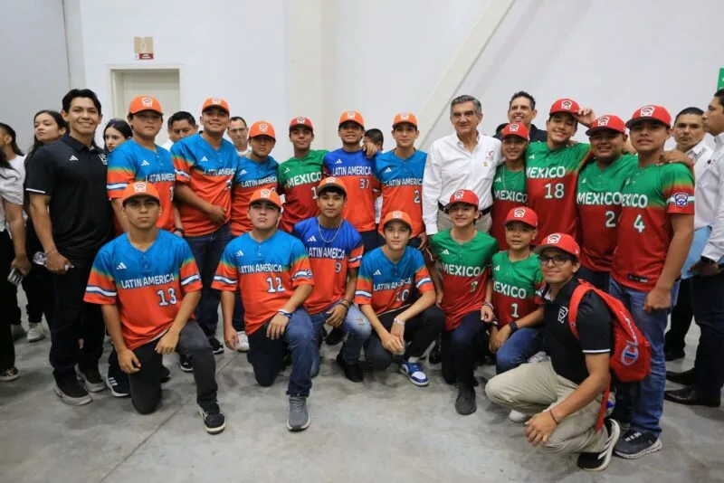 Américo reconoce a deportistas y jóvenes tamaulipecos