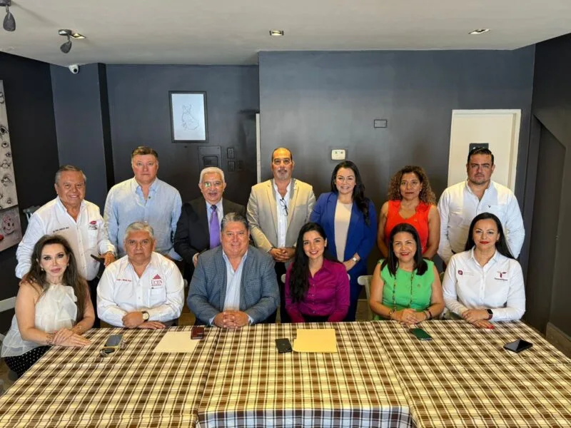 Acuerdan STPS e IP de Matamoros, acciones para empleo seguro