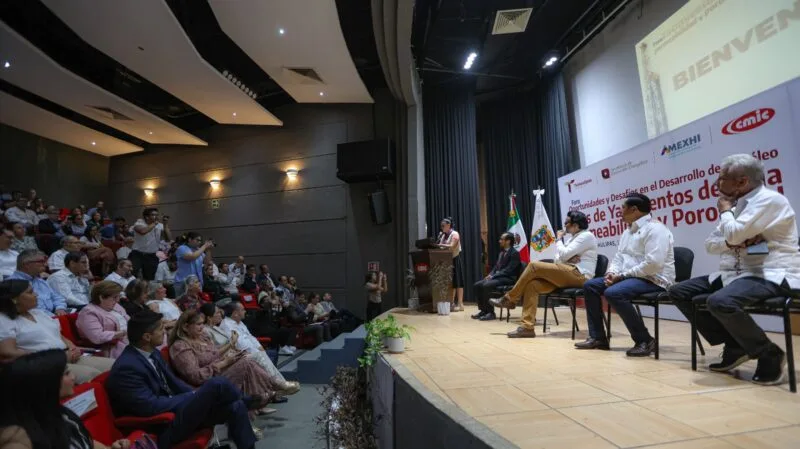 Inaugura SEDENER Foro “Yacimientos de Baja Permeabilidad y Porosidad”