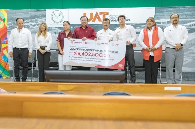 Entrega ITABEC becas “Futuro Tamaulipas Jóvenes de Nivel Superior”