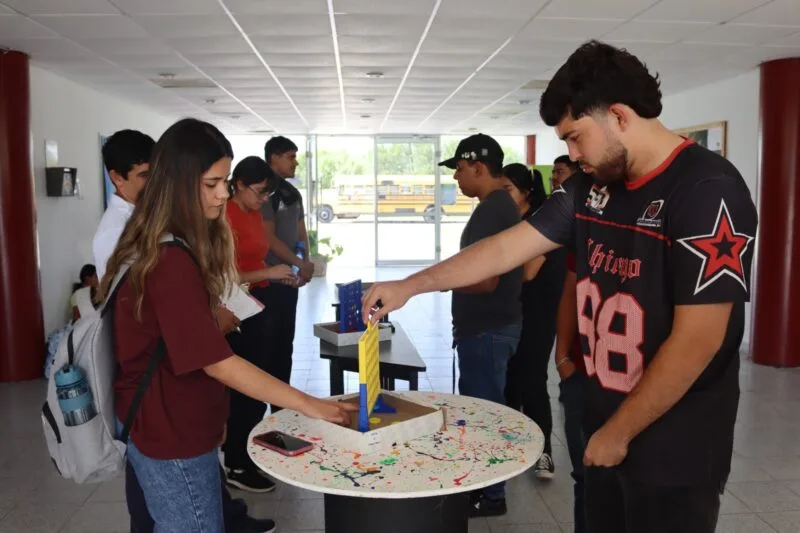 Fortalece UPRR la unidad estudiantil con Juegos Intergrupales