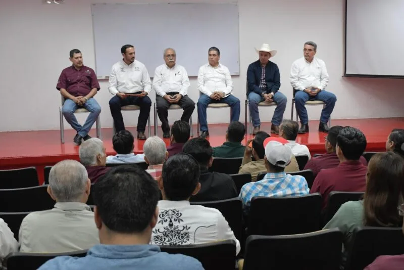 Capacitan a personal técnico en detección y control del gusano barrenador