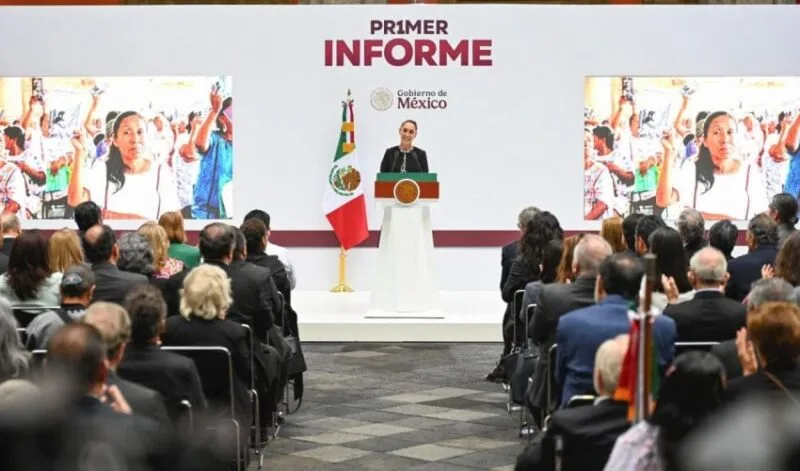 Dialogando.- Américo, con los más necesitados
