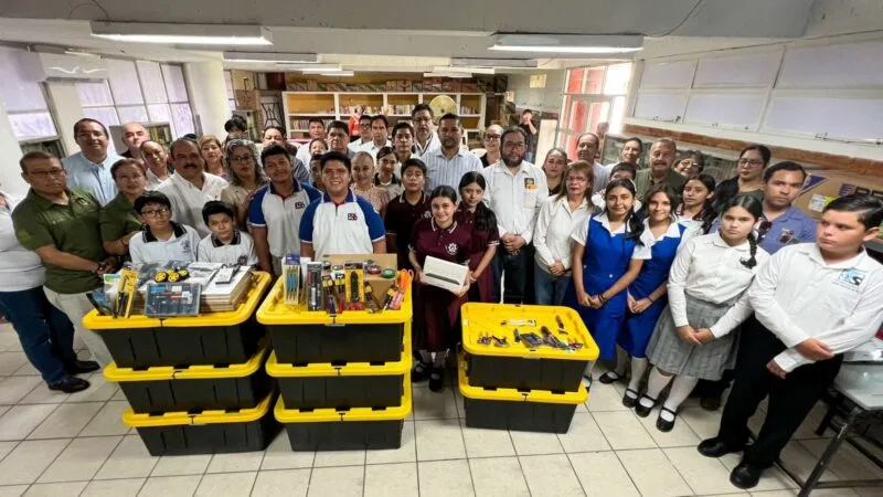 Impulsa Tamaulipas innovación tecnológica entre jóvenes con Proyecto CETEtronics