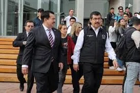 Dialogando.- UAT, en constante avance