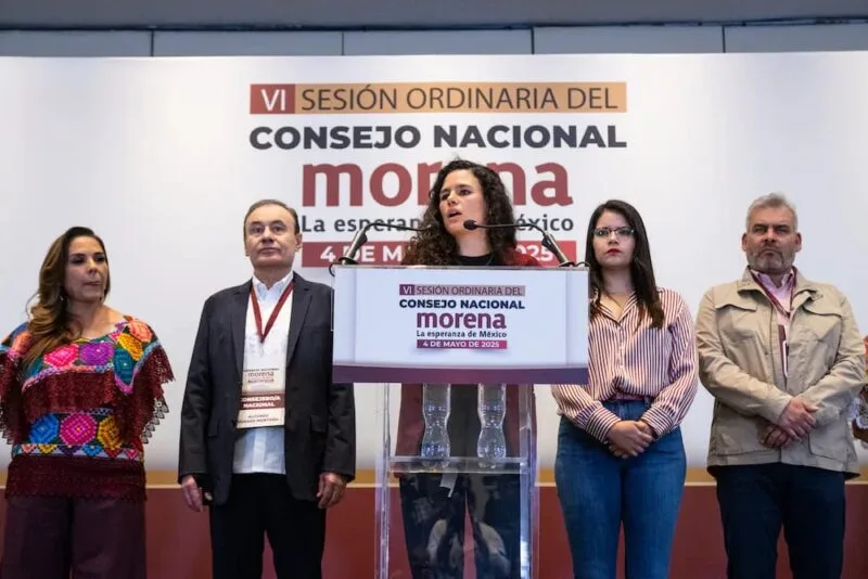 Dialogando.- Sí habrá reelección en Morena en 2027