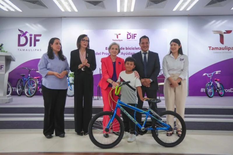 Entregan Gobierno, DIF Tamaulipas y Fundación Telmex Telcel bicicletas del programa “Ayúdame a llegar”