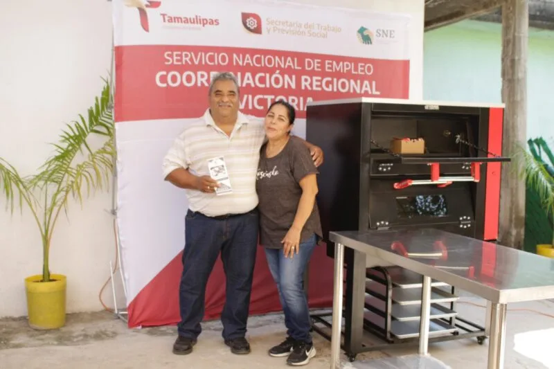 Impulsa STPS Tamaulipas autoempleo con entrega de equipo a negocios locales