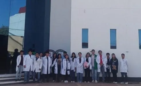 Visitan estudiantes de la UTTN el Centro de Biotecnología Genómica del IPN
