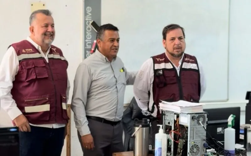 En Villa de Casas, fortalece gobierno de Américo infraestructura educativa