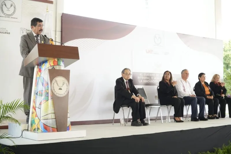 Inaugura rector Congreso Internacional de la Facultad de Enfermería Victoria