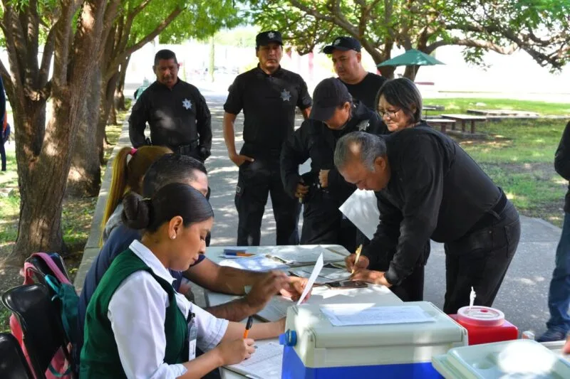 Impulsa SSPT jornada de vacunación preventiva para su personal