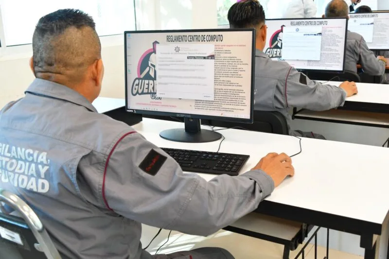 Realizan custodios penitenciarios evaluación de conocimientos técnicos para promoción de grado