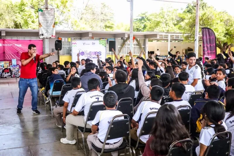 Presenta INJUVE Tamaulipas ante más de 1,600 jóvenes la conferencia “INLOVE: Más Amor, Menos Riesgos”, en Ciudad Victoria